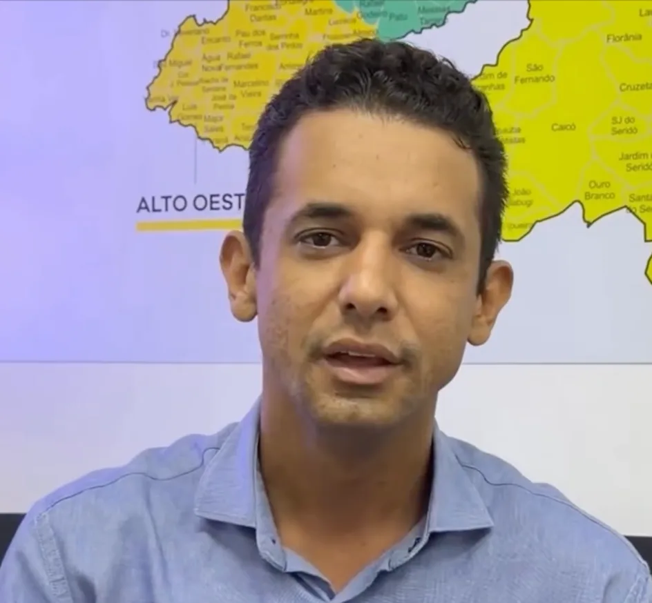 Allyson promete acabar com atraso no 13º dos servidores do RN
