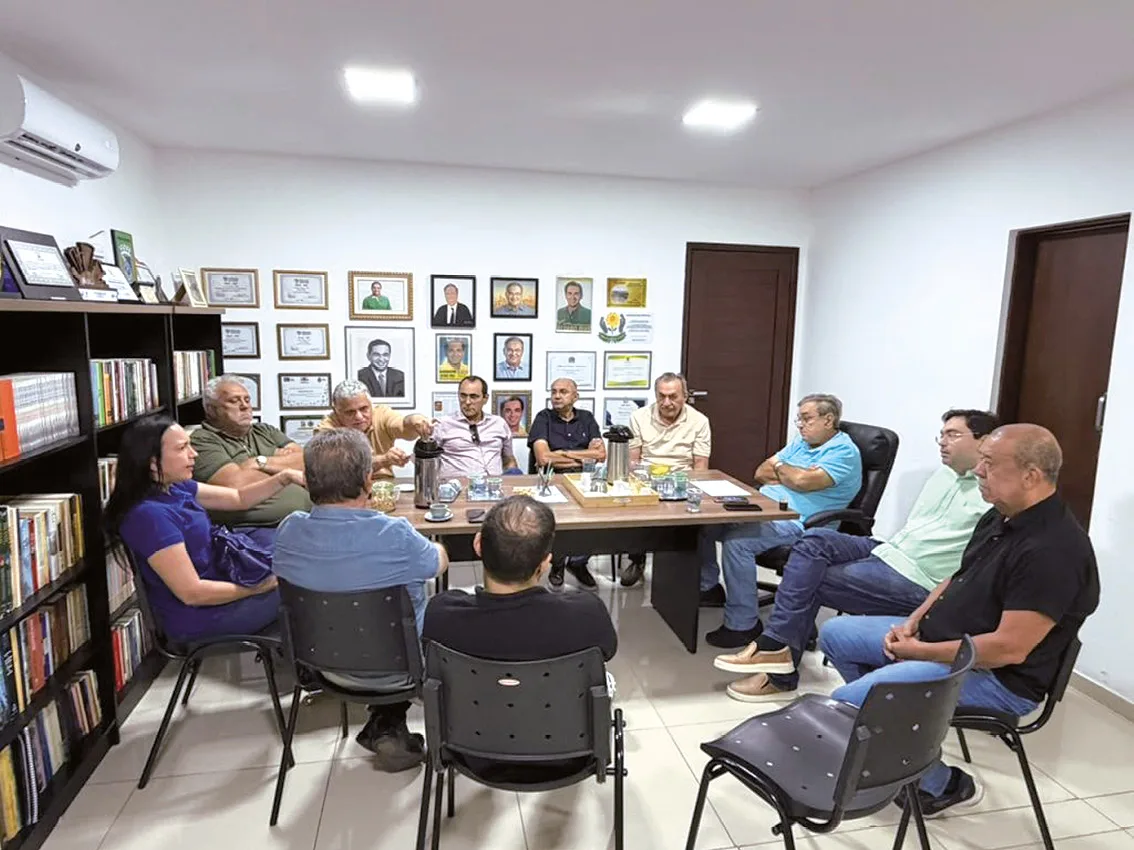 Álvaro Dias vai a Brasília e PL prioriza Flávio no 2º turno no RN
