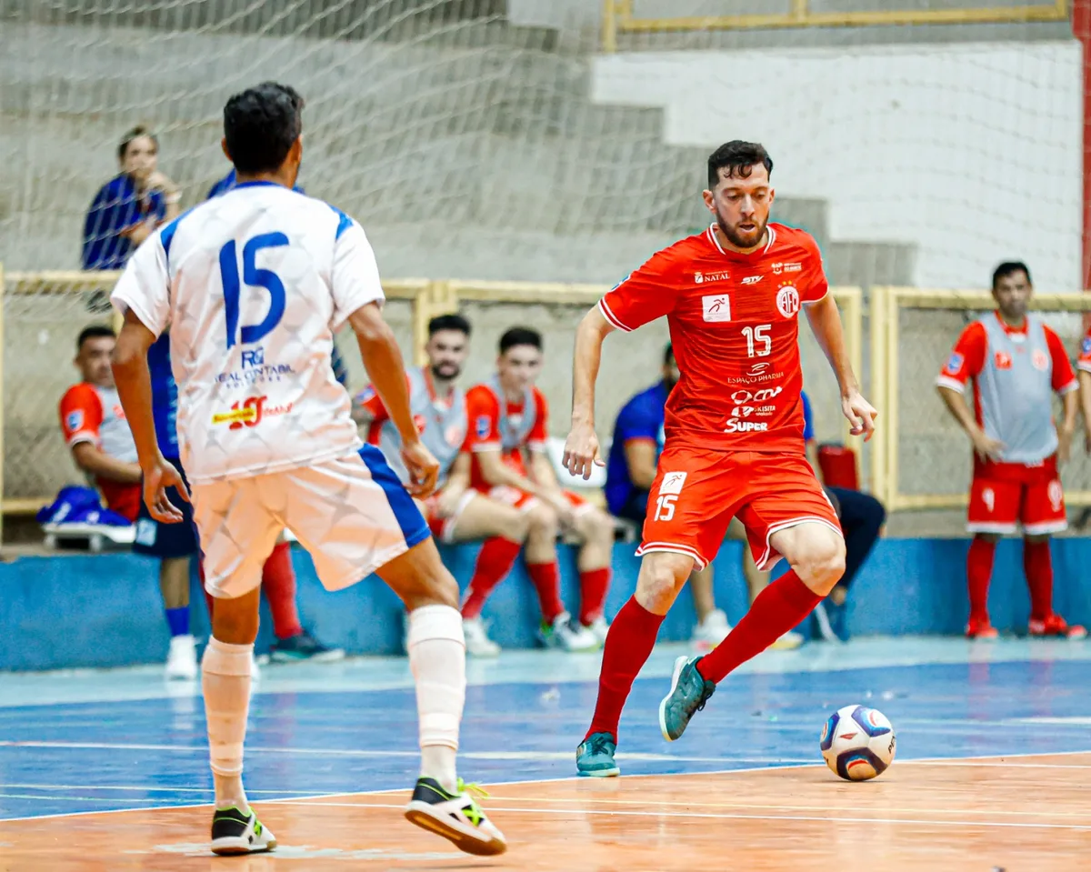 América aplica 6 a 1 no Cruzeiro de Assú e vai à semifinal do futsal potiguar