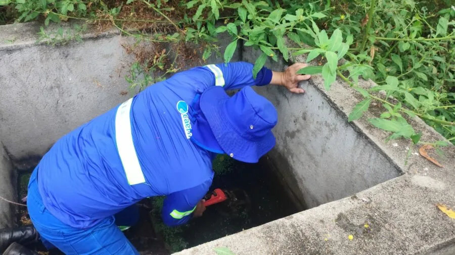 Válvula isolada pela Caern durante reparo em adutora na região de Macaíba