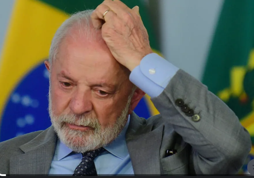 Material atribuído ao PT mira idosos e indecisos para o 2º turno