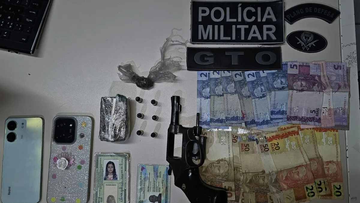Casal é detido sob suspeita de tráfico com revólver e drogas em Apodi