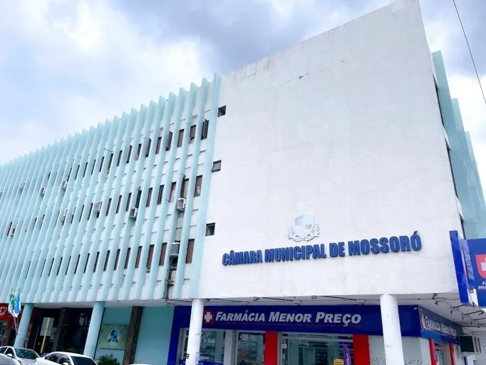Câmara de Mossoró abre concurso com 24 vagas e salários de até R$ 8,8 mil