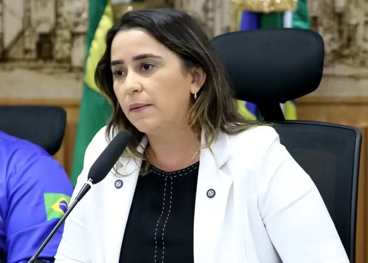 Justiça mantém reprovação e candidata ao Senado parcela R$ 91 mil aos cofres públicos