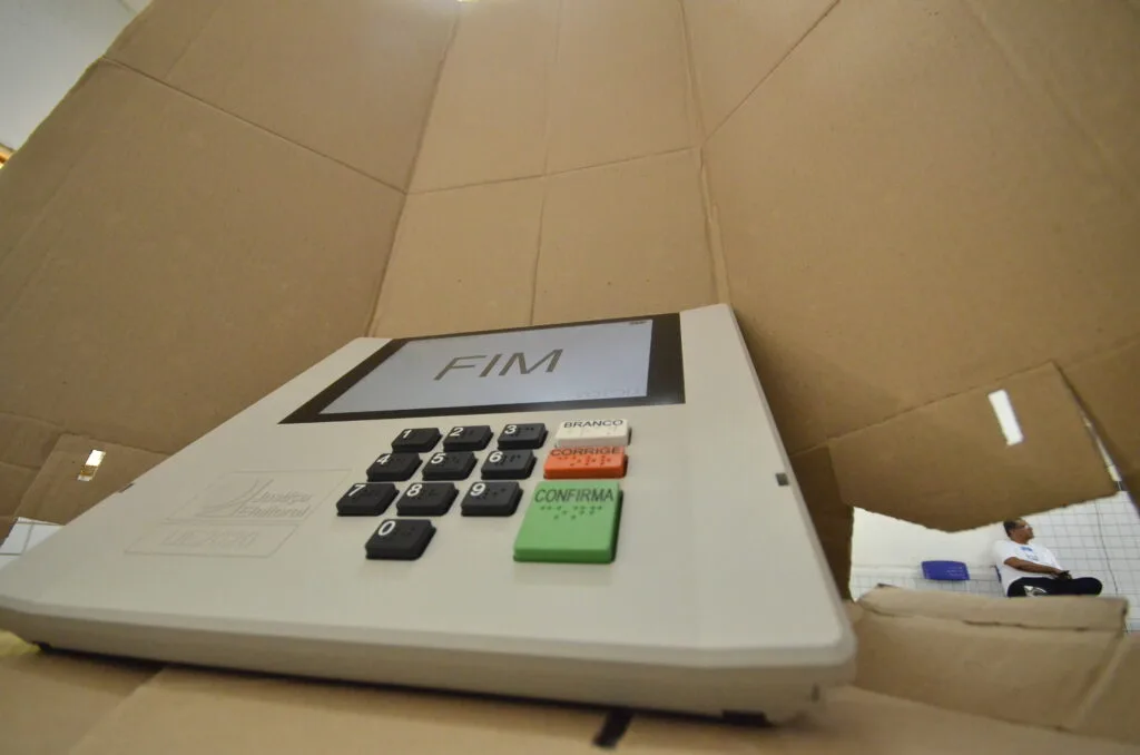 Eleitor potiguar vota domingo em seis cargos e urnas abrem às 8h no RN