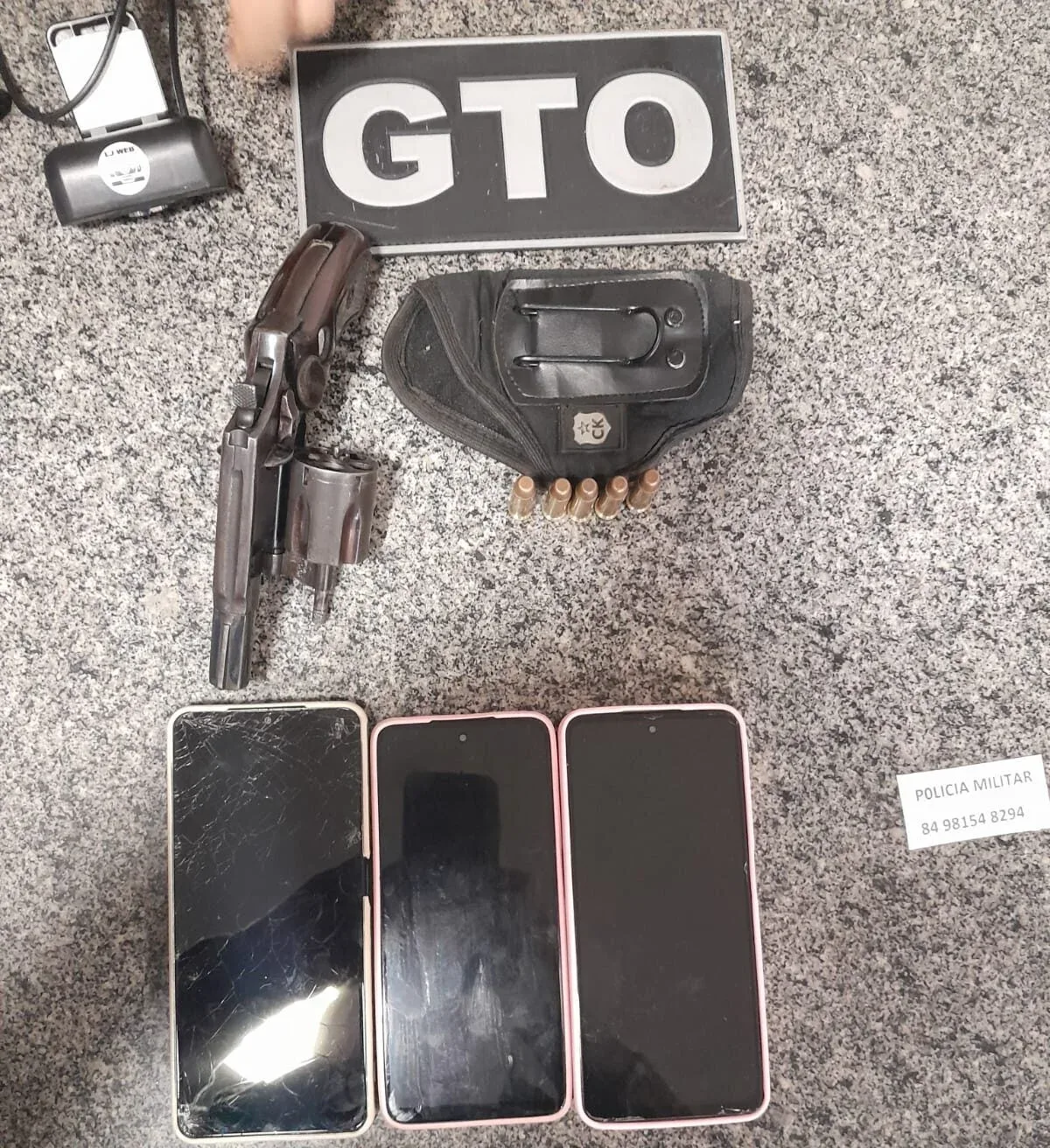 PM encontra revólver calibre 38 escondido em bolsa de criança no Seridó