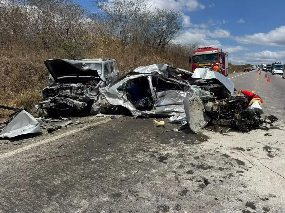 Ultrapassagem termina em morte e interdita BR-304 no Agreste potiguar