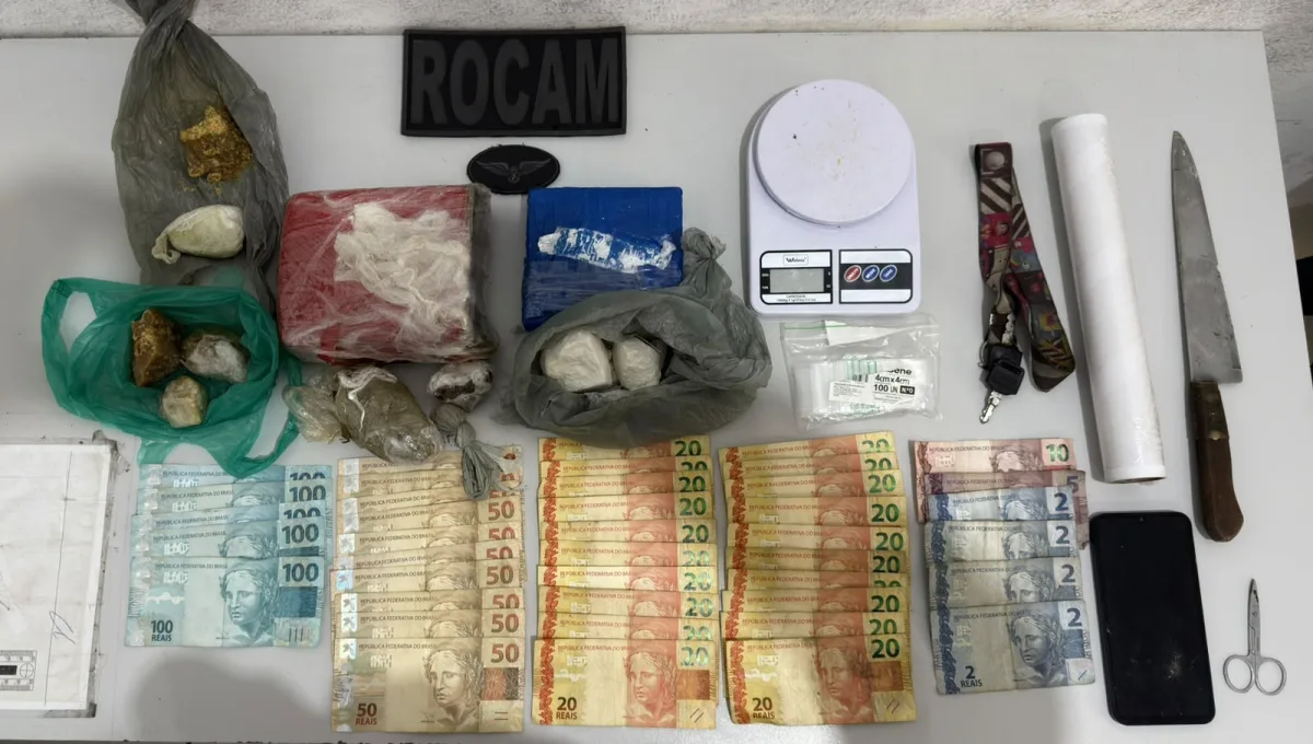 Rocam intercepta moto e detém suspeito com drogas na Zona Norte