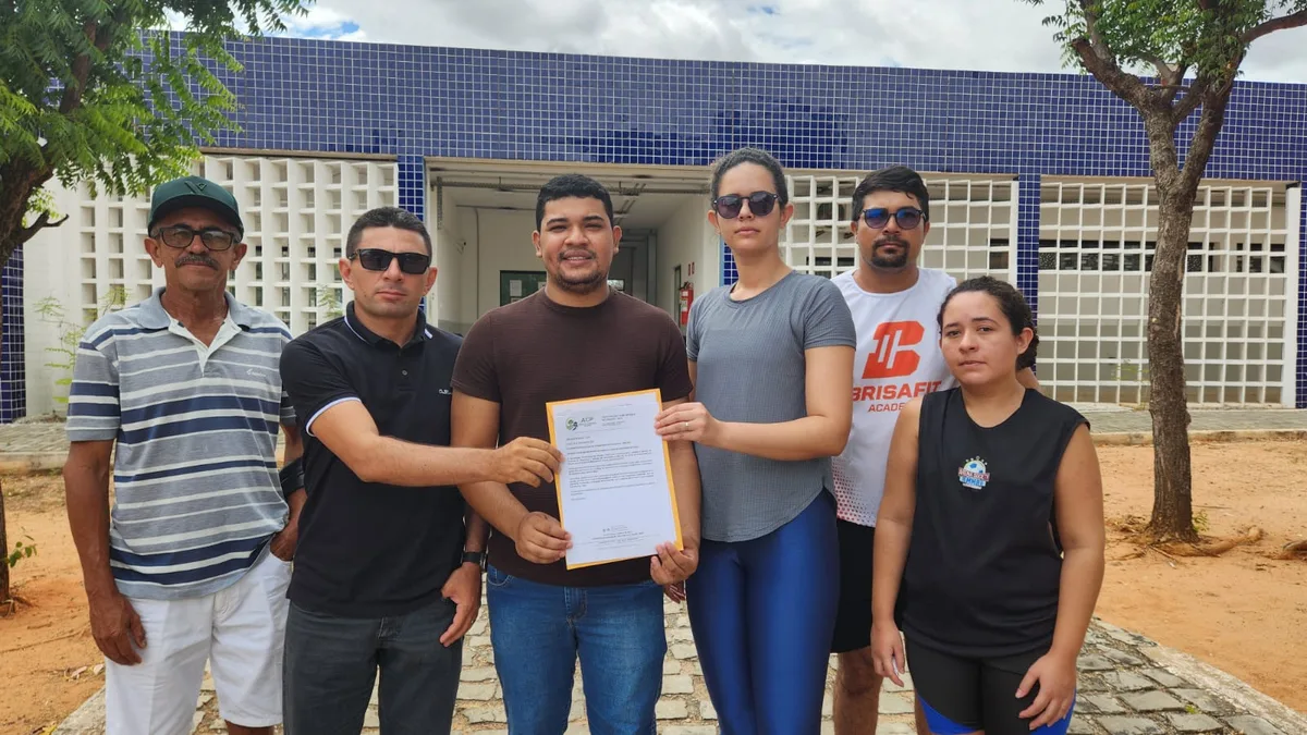Comunidade do Piquiri leva ao DNIT pedido de lombadas na BR-110
