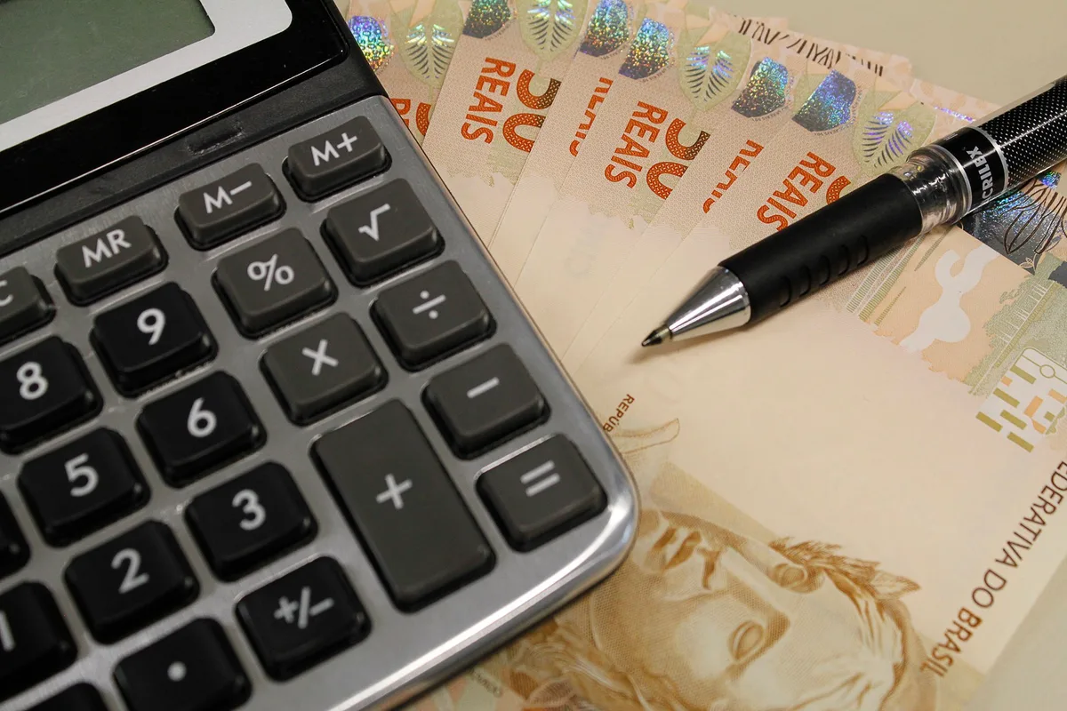 Vista do centro de Natal, onde contribuintes pagam tributos municipais como IPTU e taxas