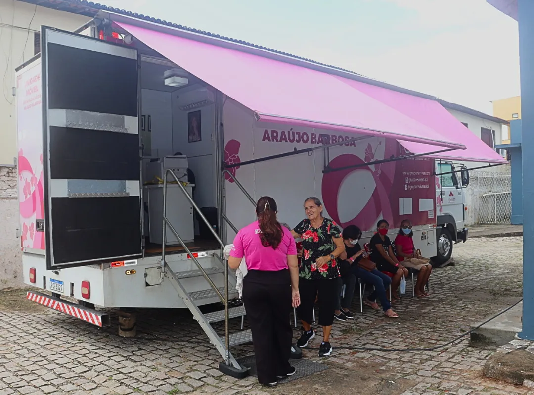 Zona Norte recebe carreta da mamografia e amplia exame gratuito em Natal