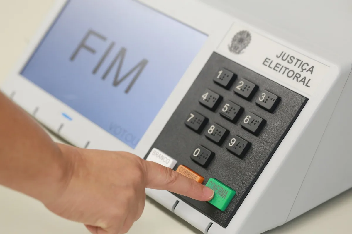 Celular na votação de 2026: onde deixar o aparelho antes da urna