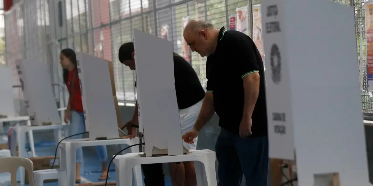 Eleitor potiguar decide 6 cargos neste domingo e vota em ordem definida