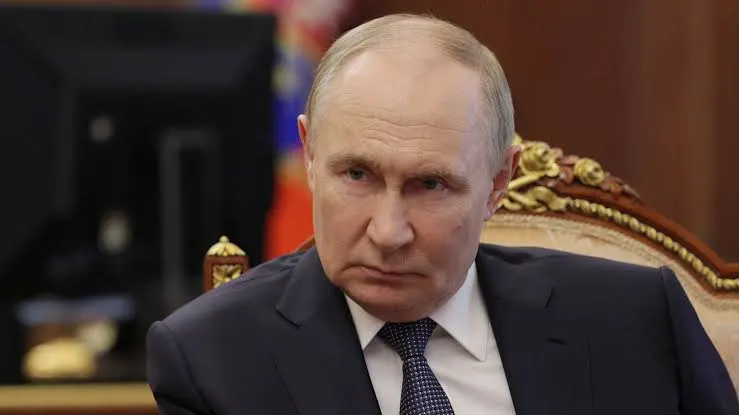 Rússia ameaça usar 'todo arsenal' nuclear se Otan isolar Kaliningrado