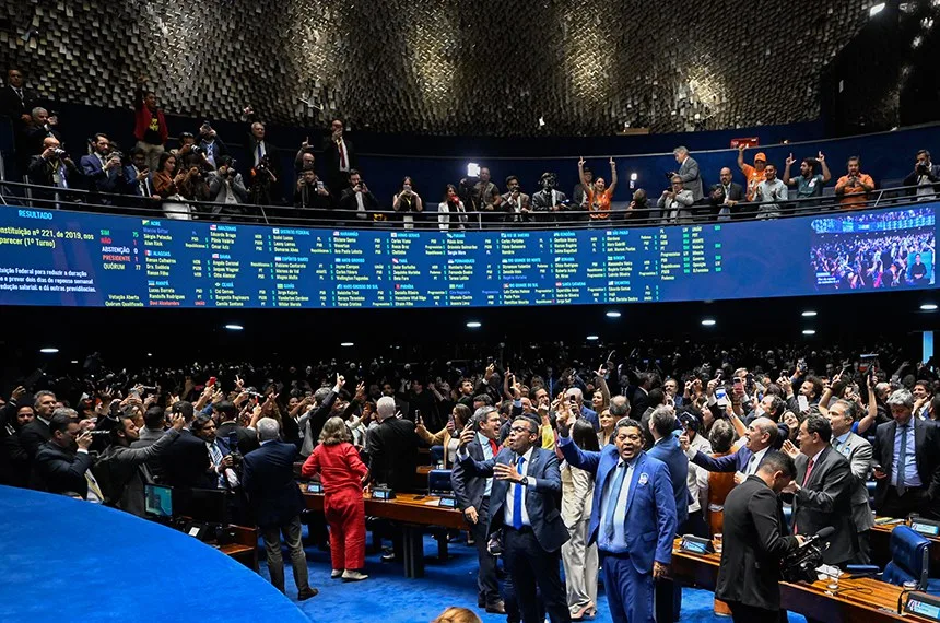 Senado decide hoje PEC que endurece pena de facção e amplia papel da PRF