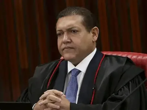 Mensagens do Caso Master citam Kassio e decisões no TSE entram em debate