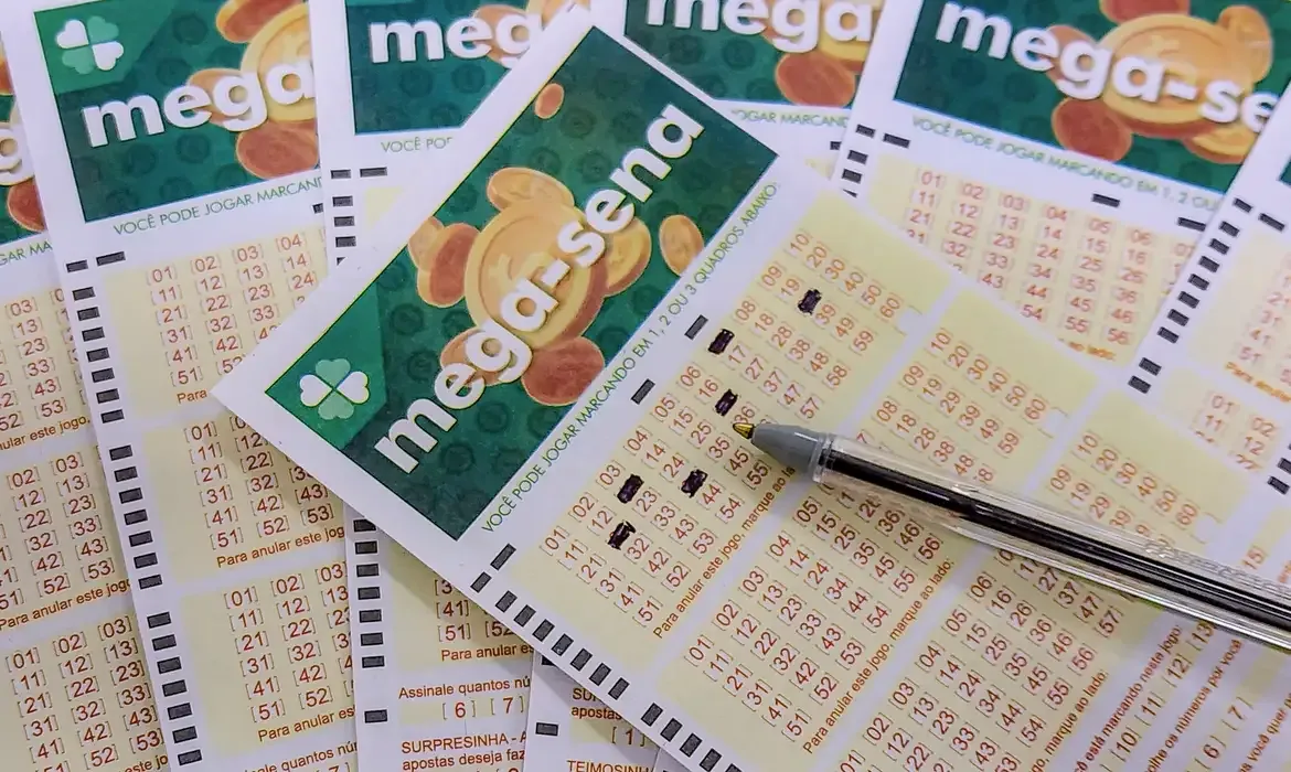 Mega-Sena sorteia R$ 82 milhões neste sábado após mudança por causa da eleição