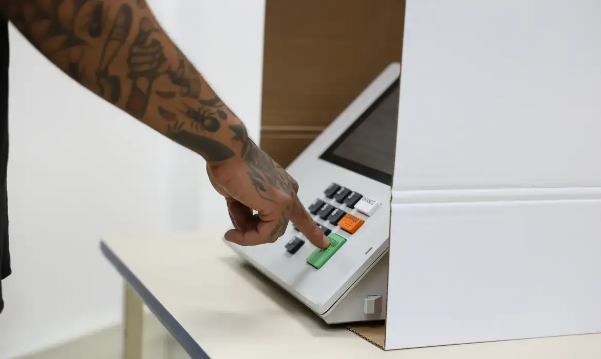 Eleitor de seis municípios do RN não pode votar neste domingo sem confirmar novo local